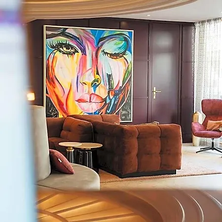 Huxori Hotel 3*